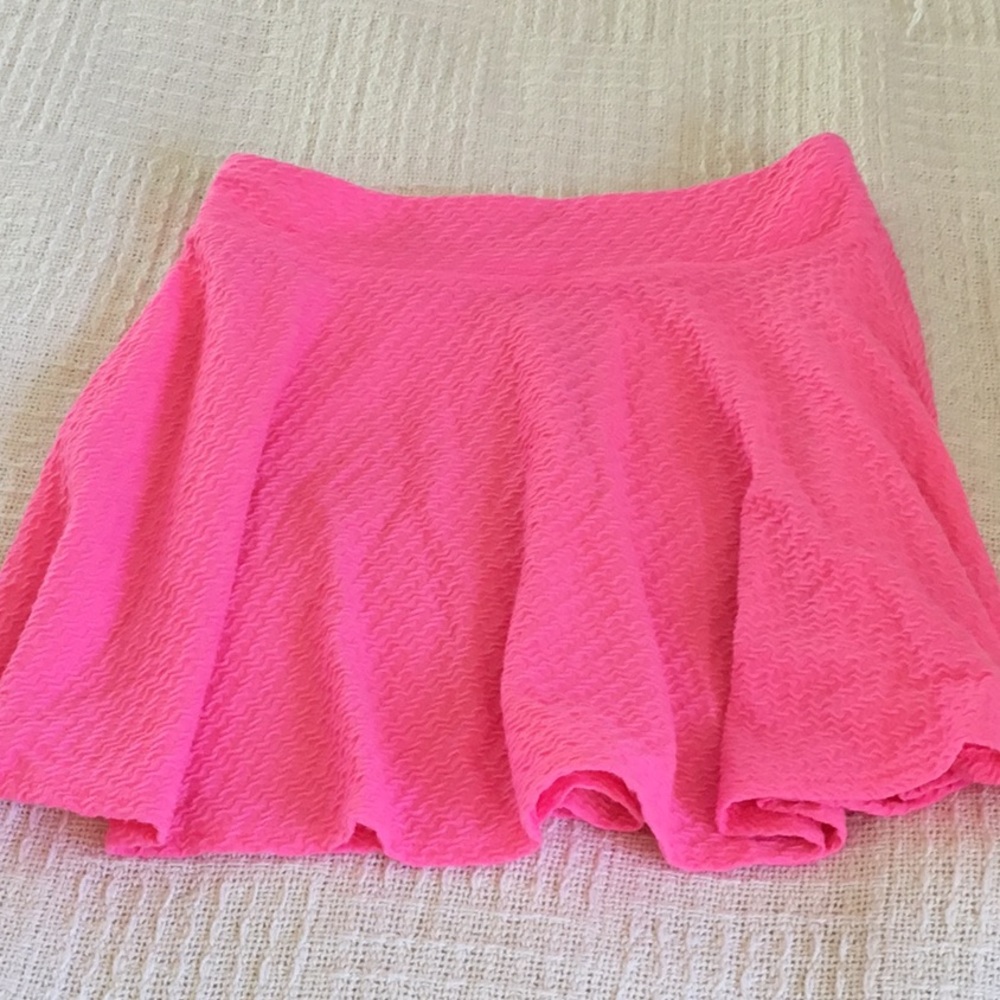 NWOT Girls size 12 short skirt.